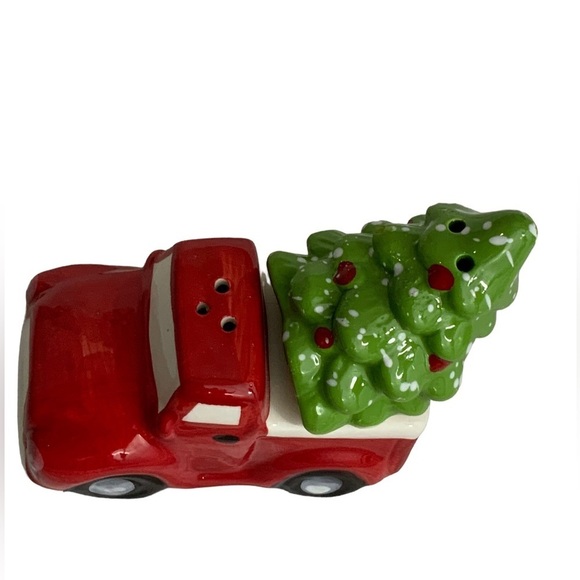 Christmas Salt Pepper Shakers Vintage Farm Truck and Tree Hand Painted Ceramic - Picture 6 of 13